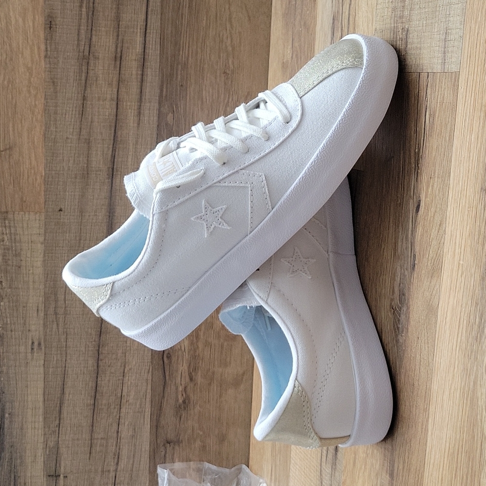 Converse shoes Brand new in the box authentic uper textile. - Picture 4 of 13